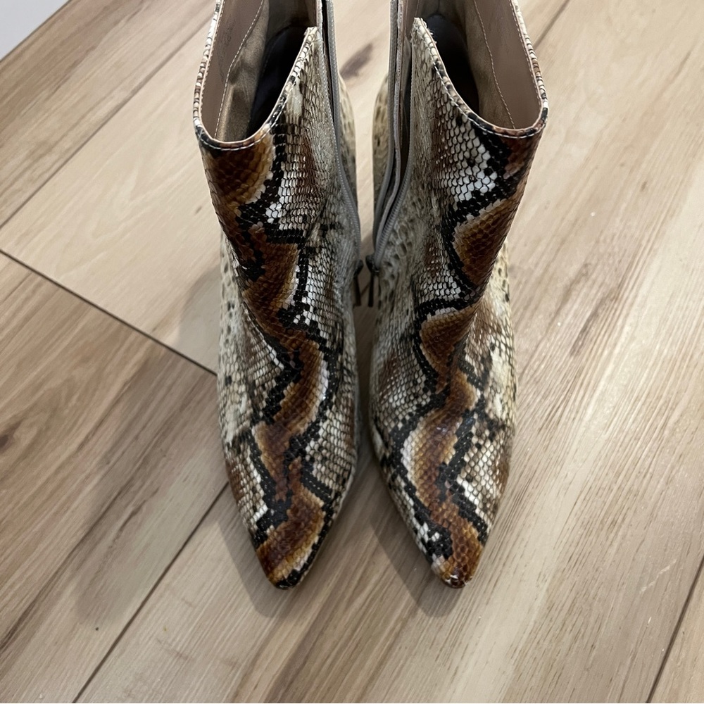 Charles David Python / Snake Print Boots đ - Picture 4 of 5